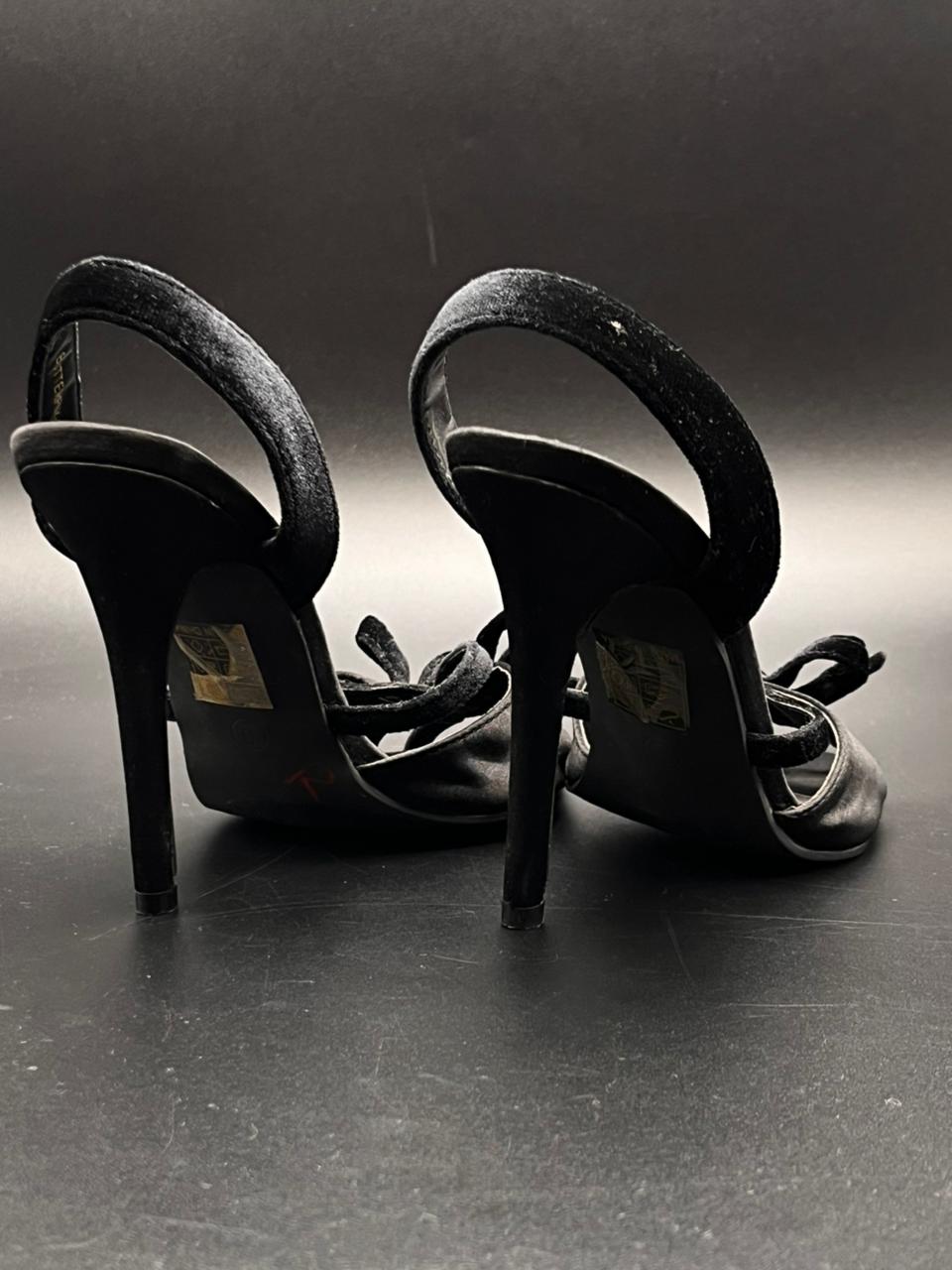 Fashion Nova Butterfly-17 Black Velvet Bow Stiletto Pointed Heels