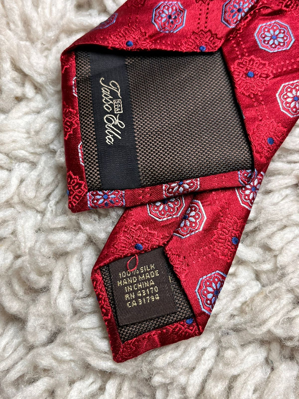 Tasso Elba Geometric Medallion 100% Silk Hand Made TIE