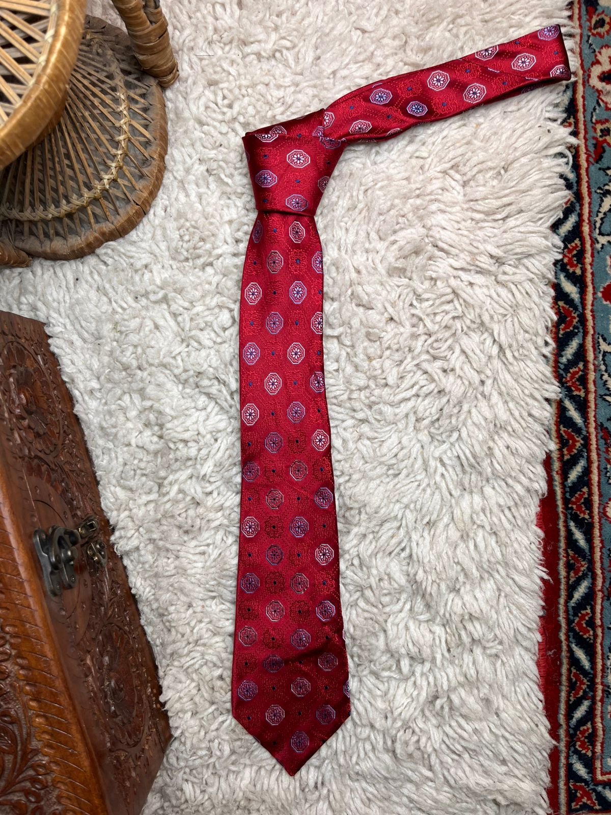 Tasso Elba Geometric Medallion 100% Silk Hand Made TIE