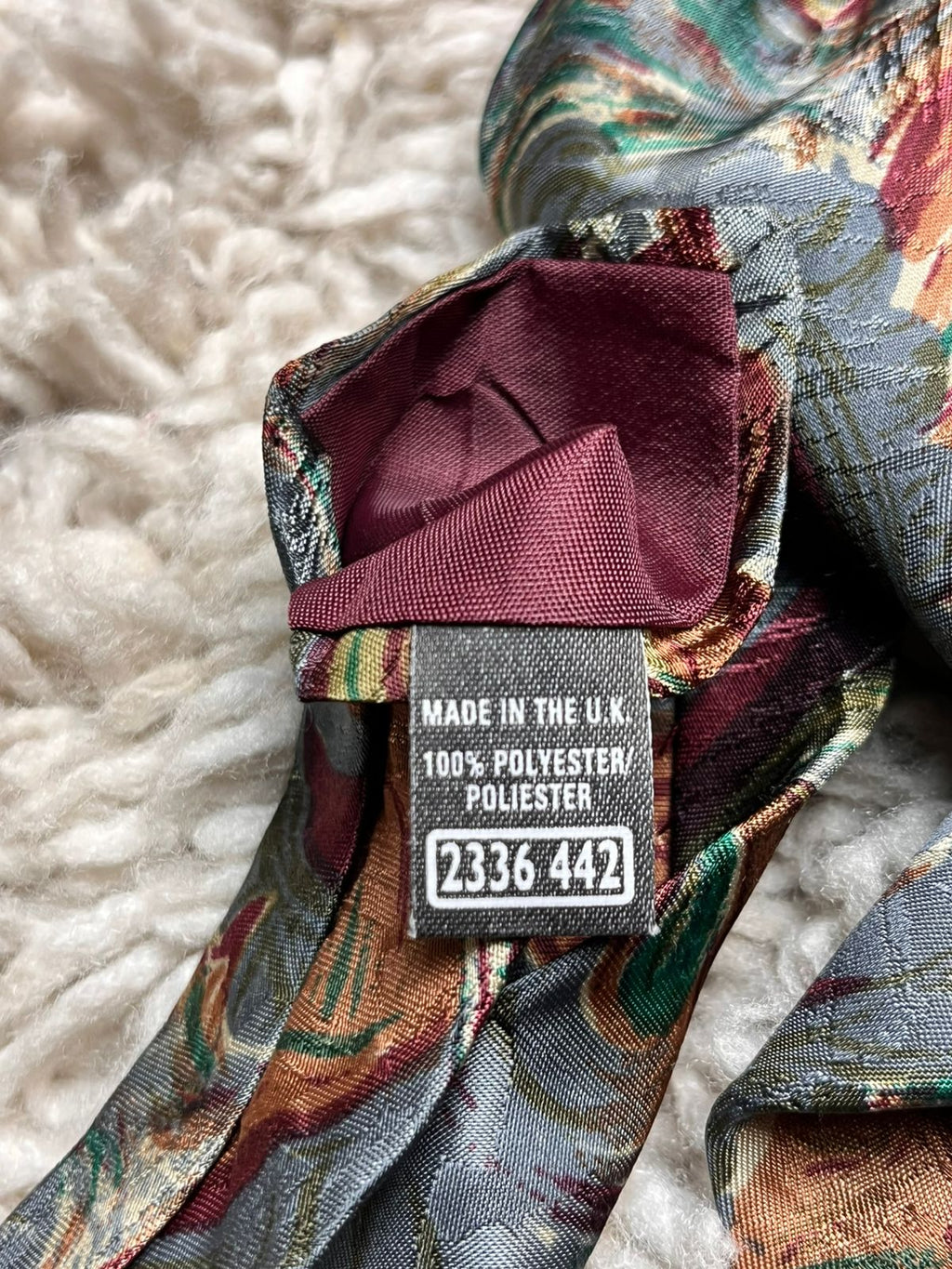 St Michael Marks & Spencer Vtg Grey Red Green Abstract Swirl TIE