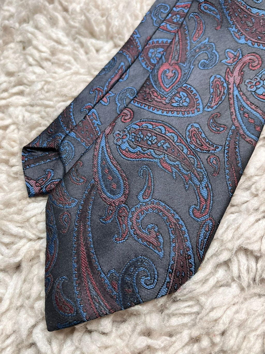Fortune Grey Burgundy Blue Paisley Pattern TIE