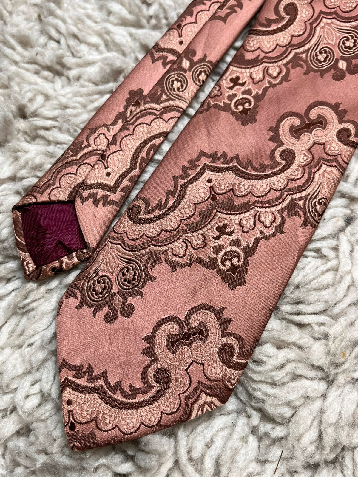 Vintage PAUL LUSSAC in TREVIRA Pink Mauve Paisley Patterned TIE