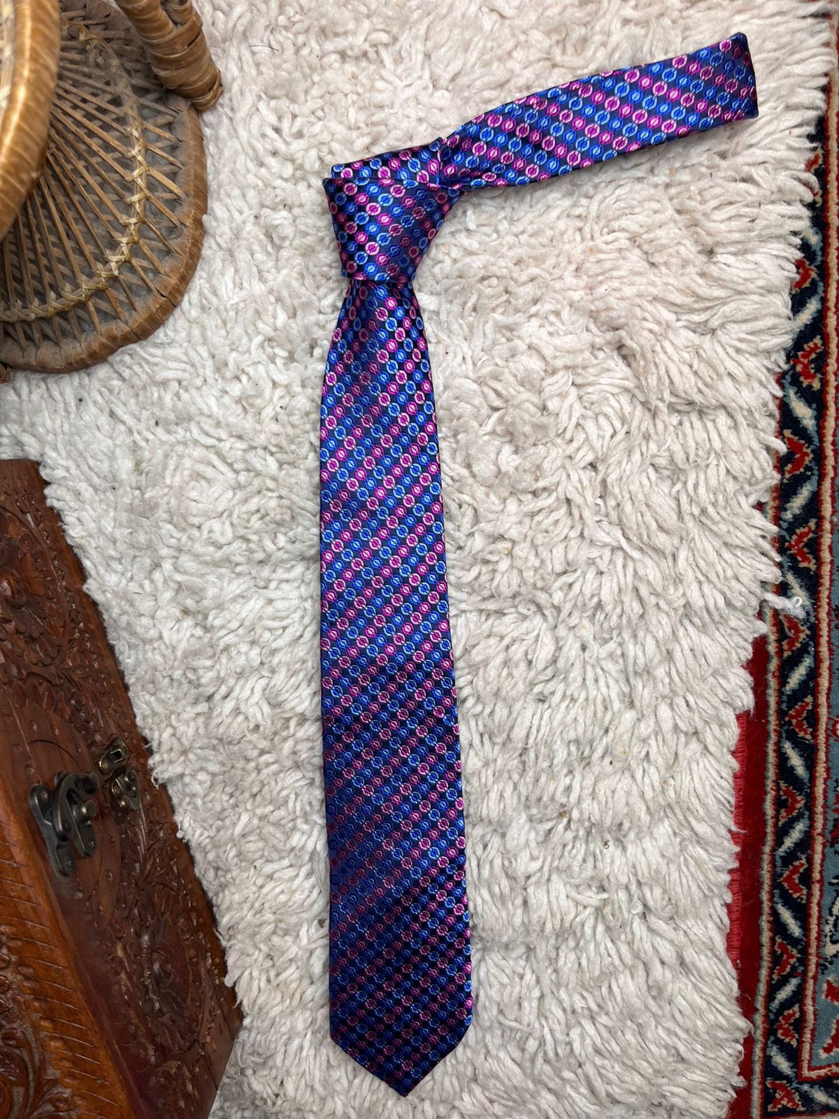 Lloyd Attree & Smith Est 1857 Geometric Mod TIE