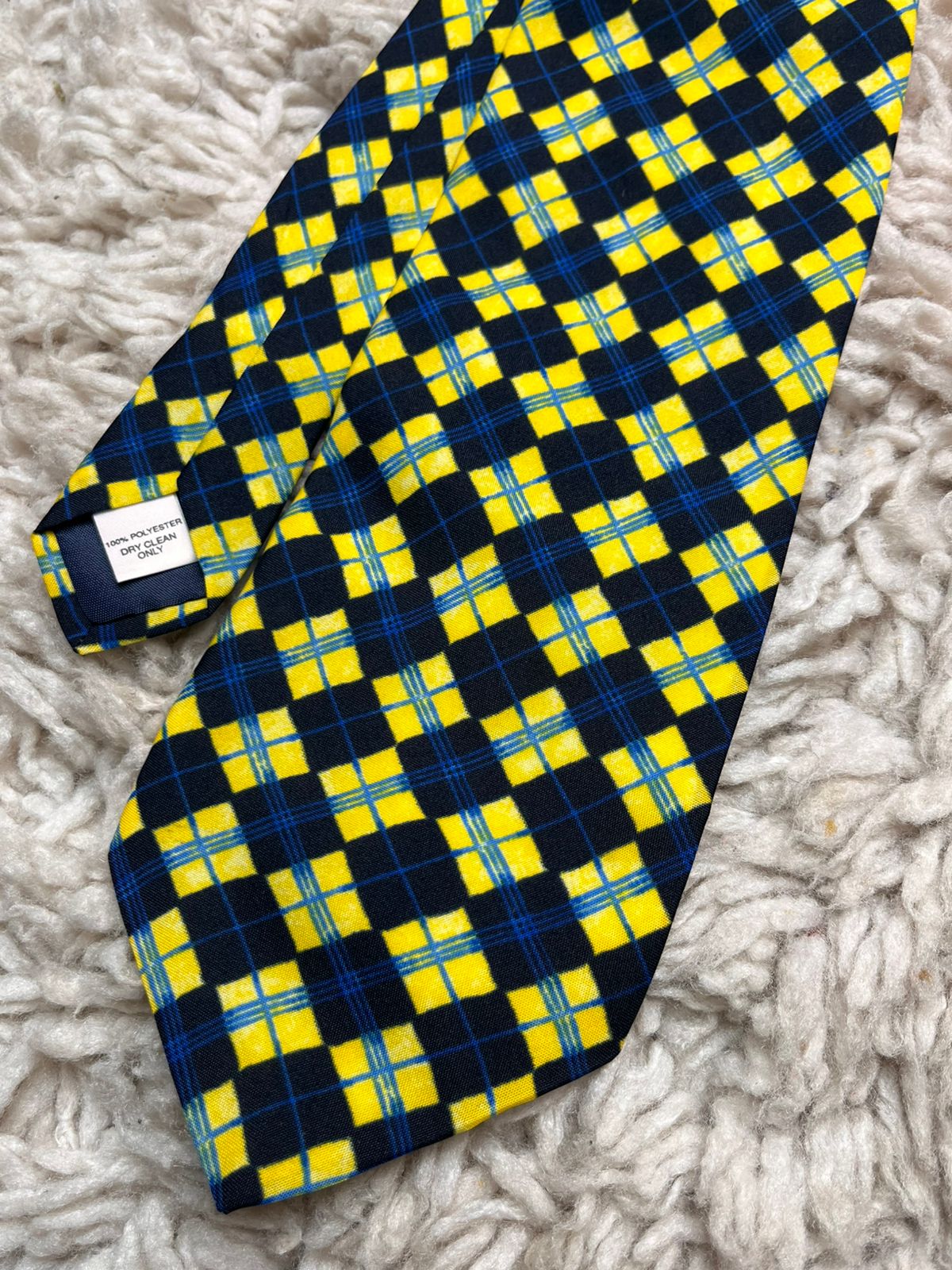 St. Bernard Men's Bold Check Plaid Polyester Patterned TIE