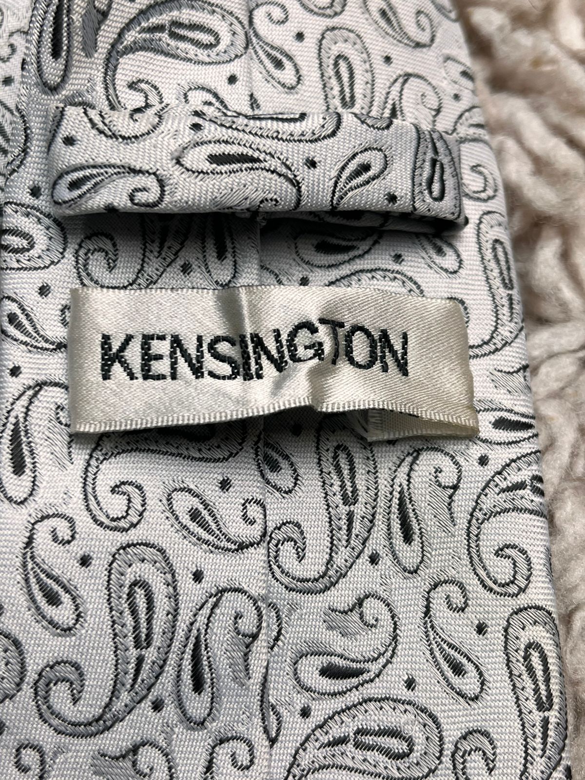 KENSINGTON Silver Grey Black Paisley Classic Pattern TIE