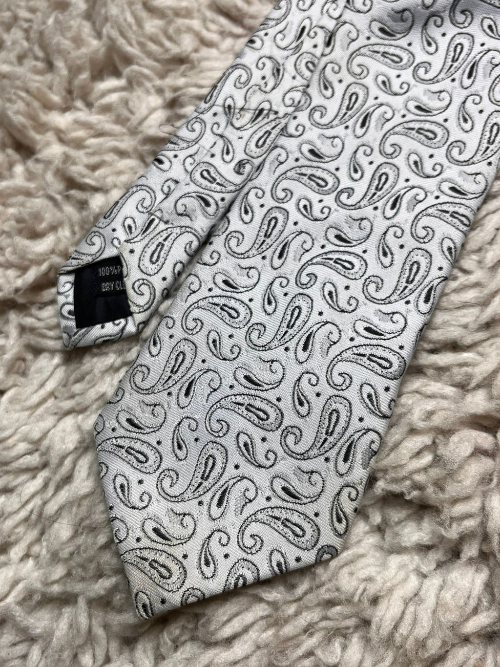 KENSINGTON Silver Grey Black Paisley Classic Pattern TIE