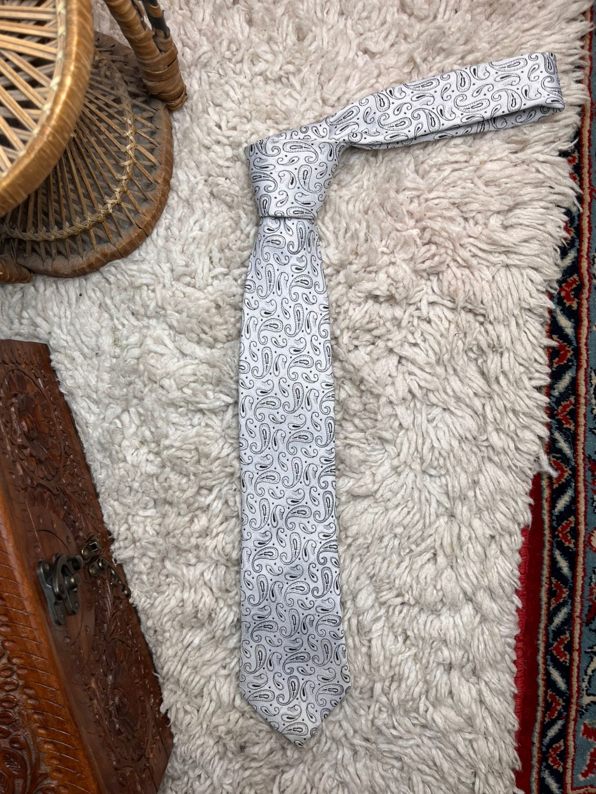 KENSINGTON Silver Grey Black Paisley Classic Pattern TIE