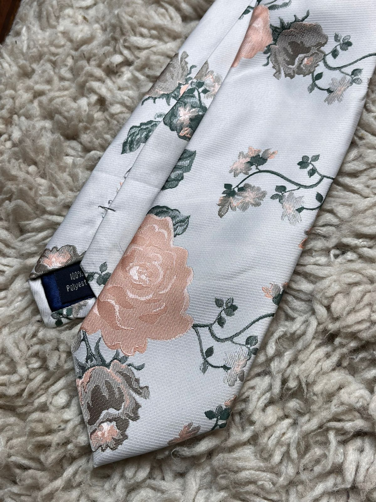 L.A. SMITH Silver White Peach Floral Rose TIE