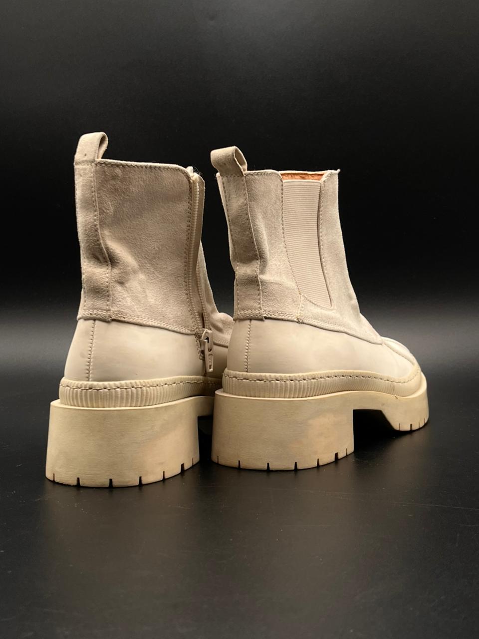 Cream Off-White Suede & Rubber Lug Sole Chelsea Boots