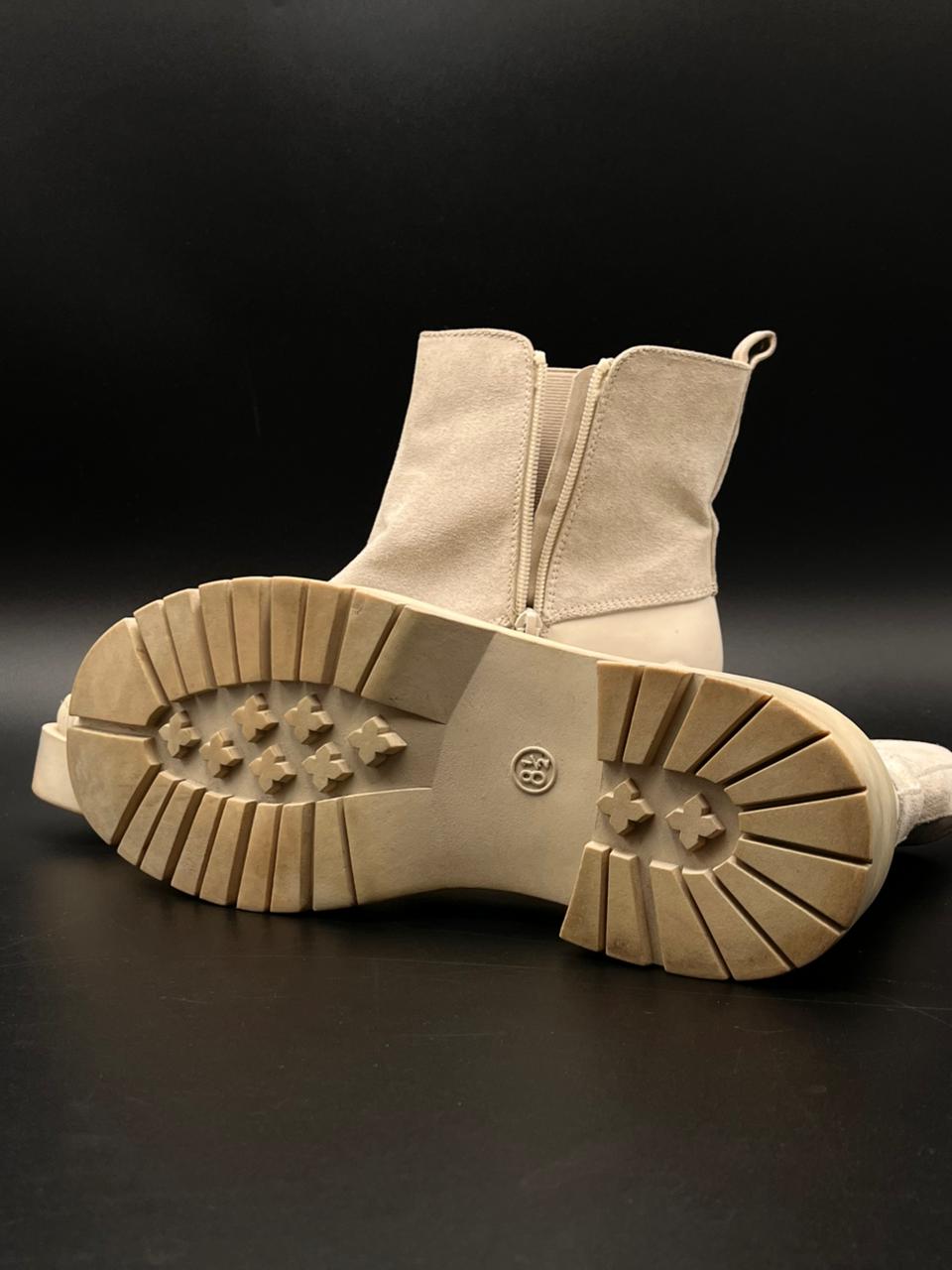 Cream Off-White Suede & Rubber Lug Sole Chelsea Boots