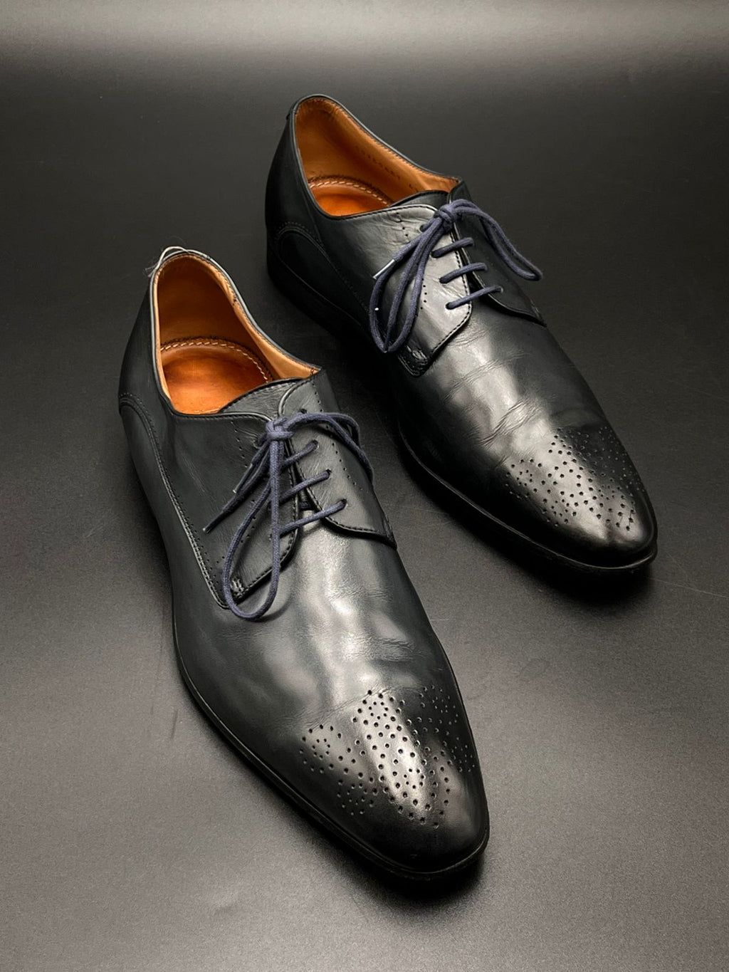 HUGO BOSS Black/Green Leather Medallion Oxfords