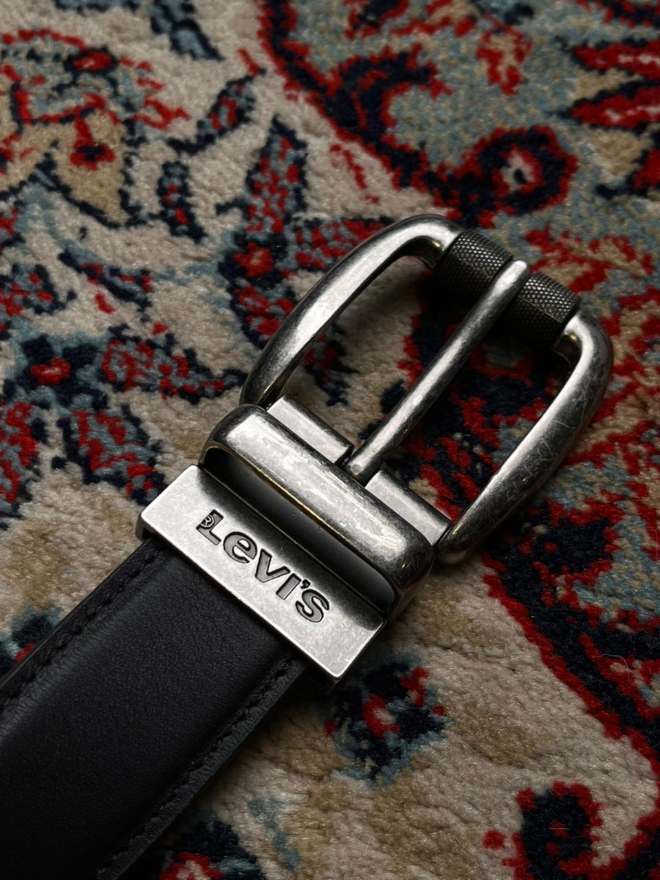 Reversible Black Brown Genuine Leather Belt with Levi’s Silver Buckle
