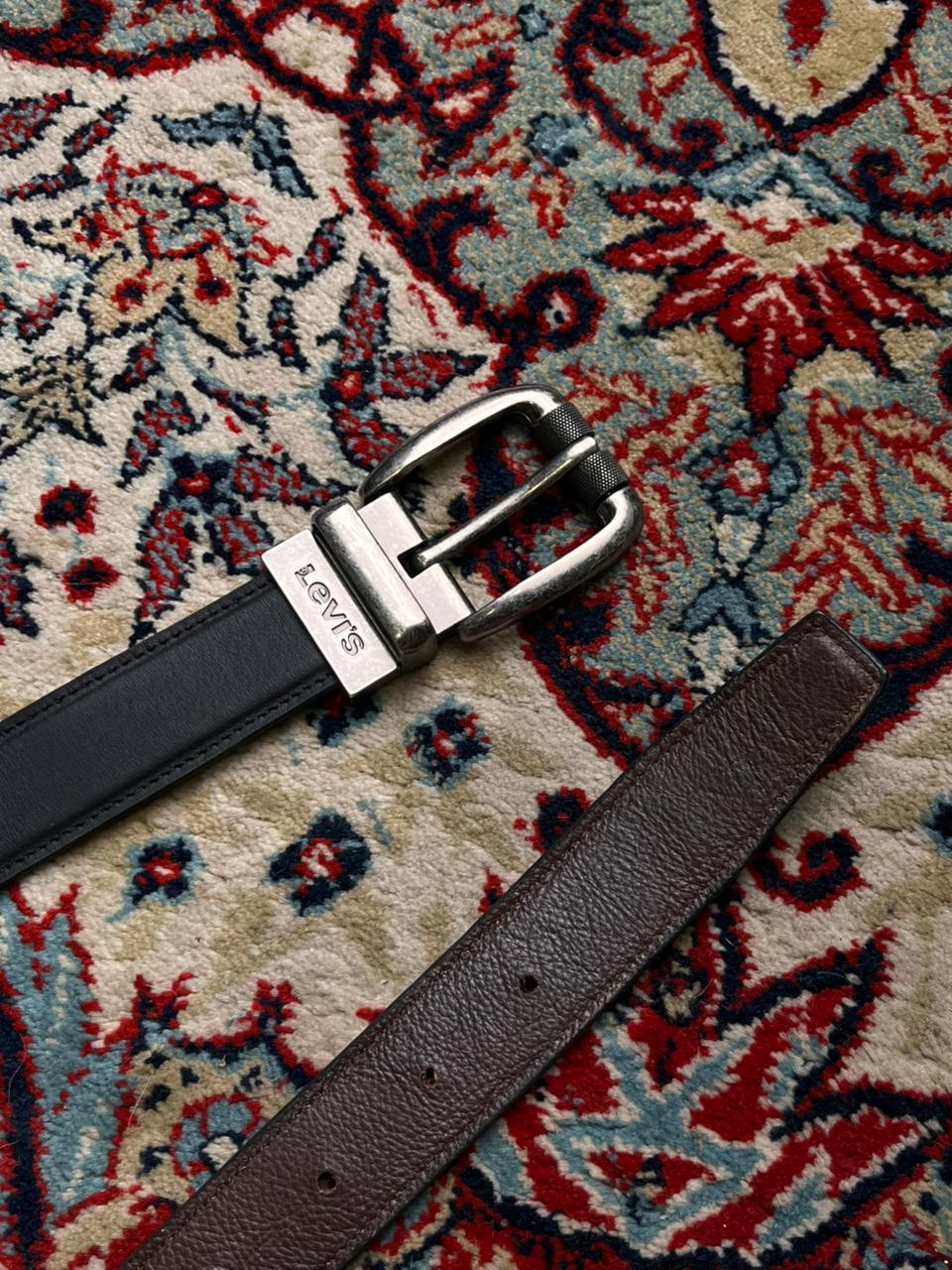 Reversible Black Brown Genuine Leather Belt with Levi’s Silver Buckle