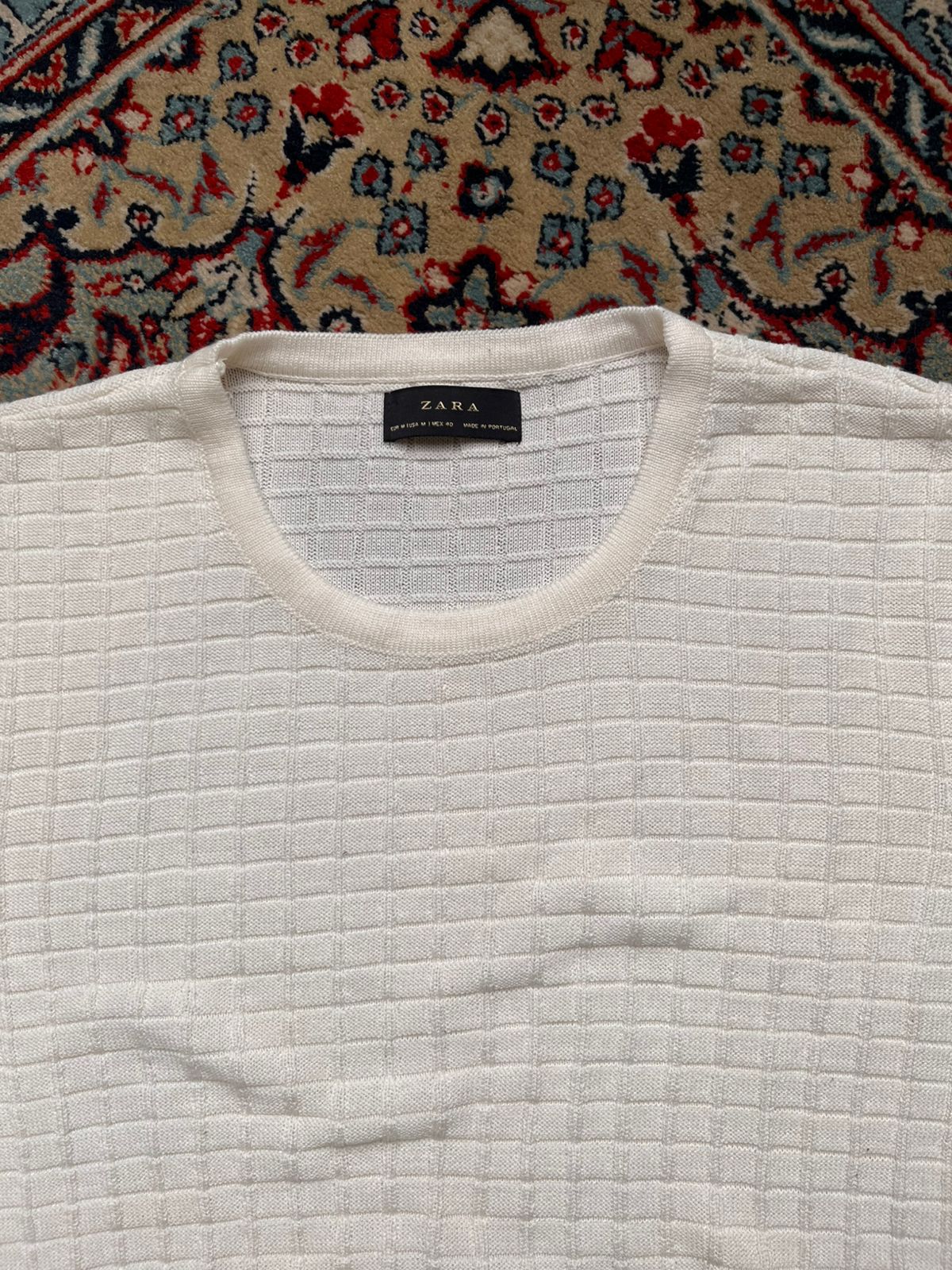 Zara Men's White Textured Waffle Knit Slim Fit Crewneck TEE