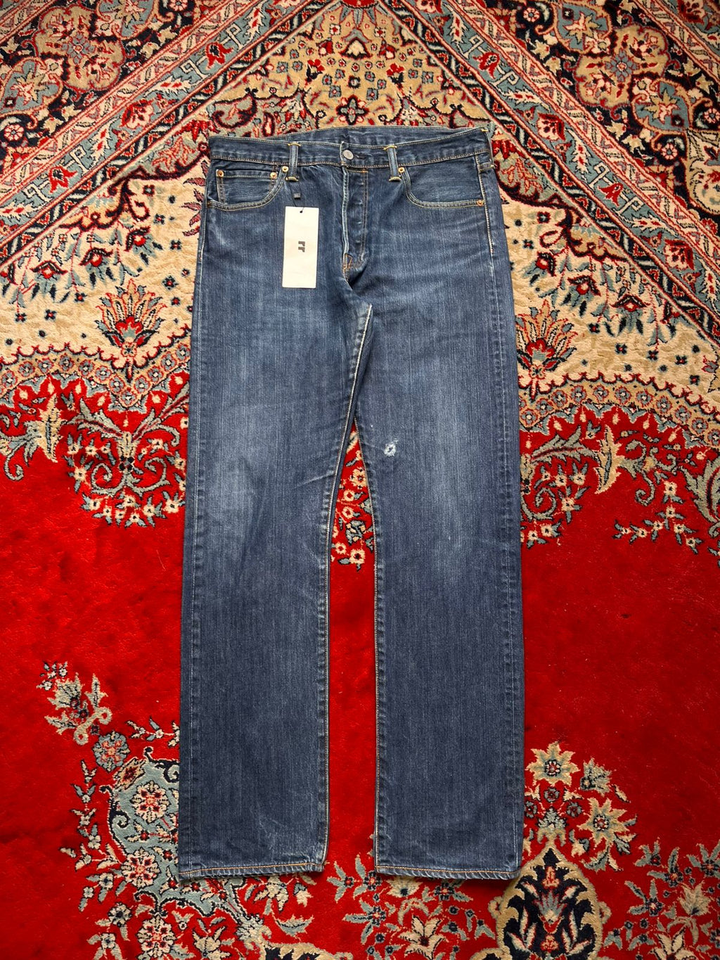 LEVIS 501 ORIGINAL STRAIGHT FIT DARK WASH DENIM JEANS - 34