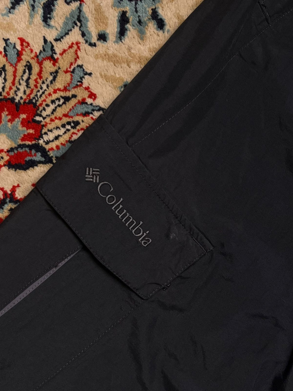 COLUMBIA Omni-Tech Waterproof Black Cargo PANTS - 36