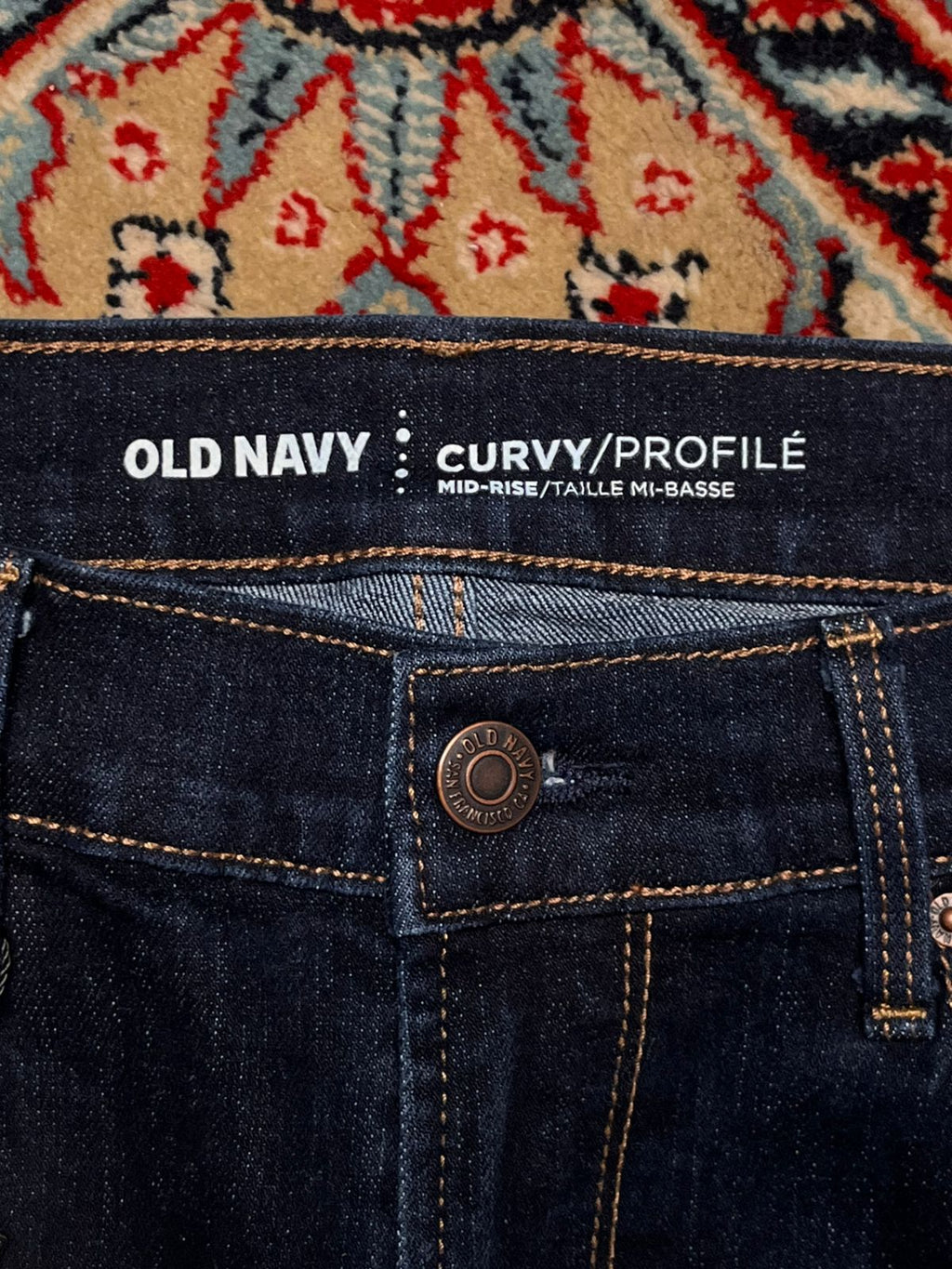OLD NAVY CURVY DARK WASH MID RISE BOOTCUT JEANS