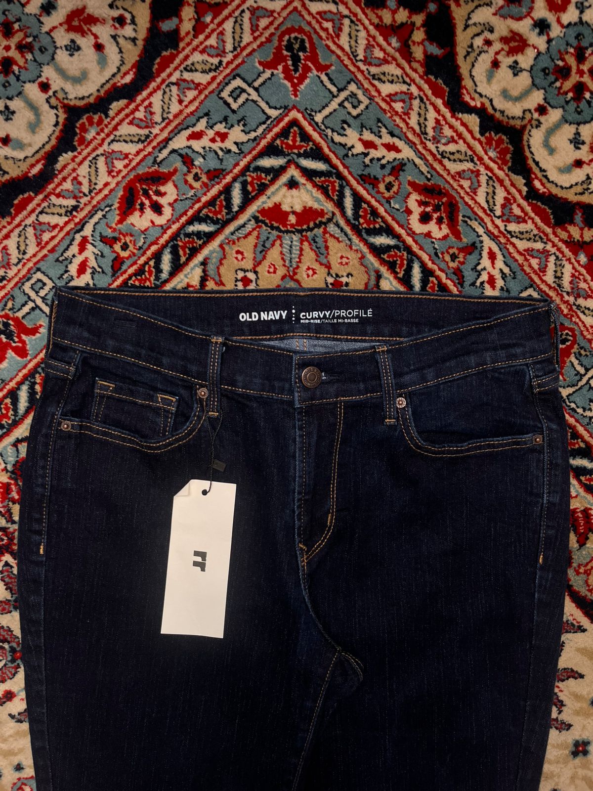 OLD NAVY CURVY DARK WASH MID RISE BOOTCUT JEANS