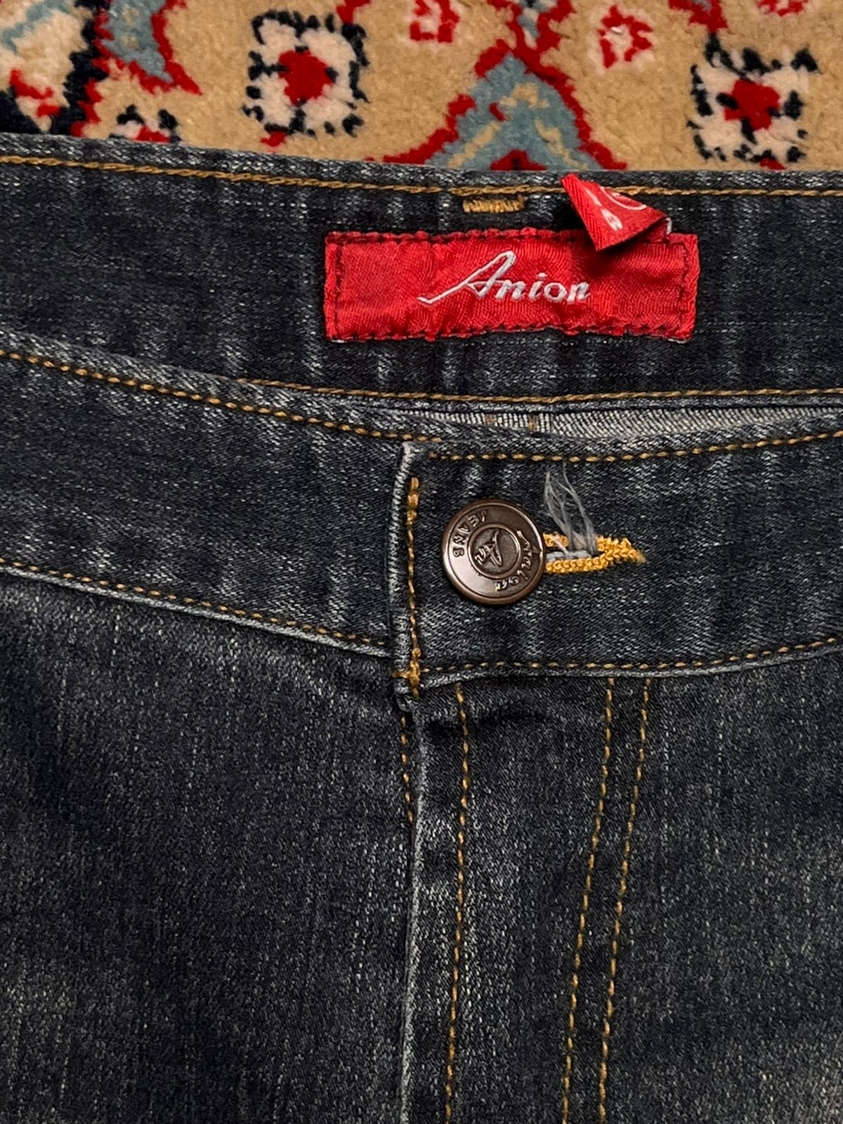ANION VINTAGE DARK WASH TRIM DISTRESSED JEANS PANTS