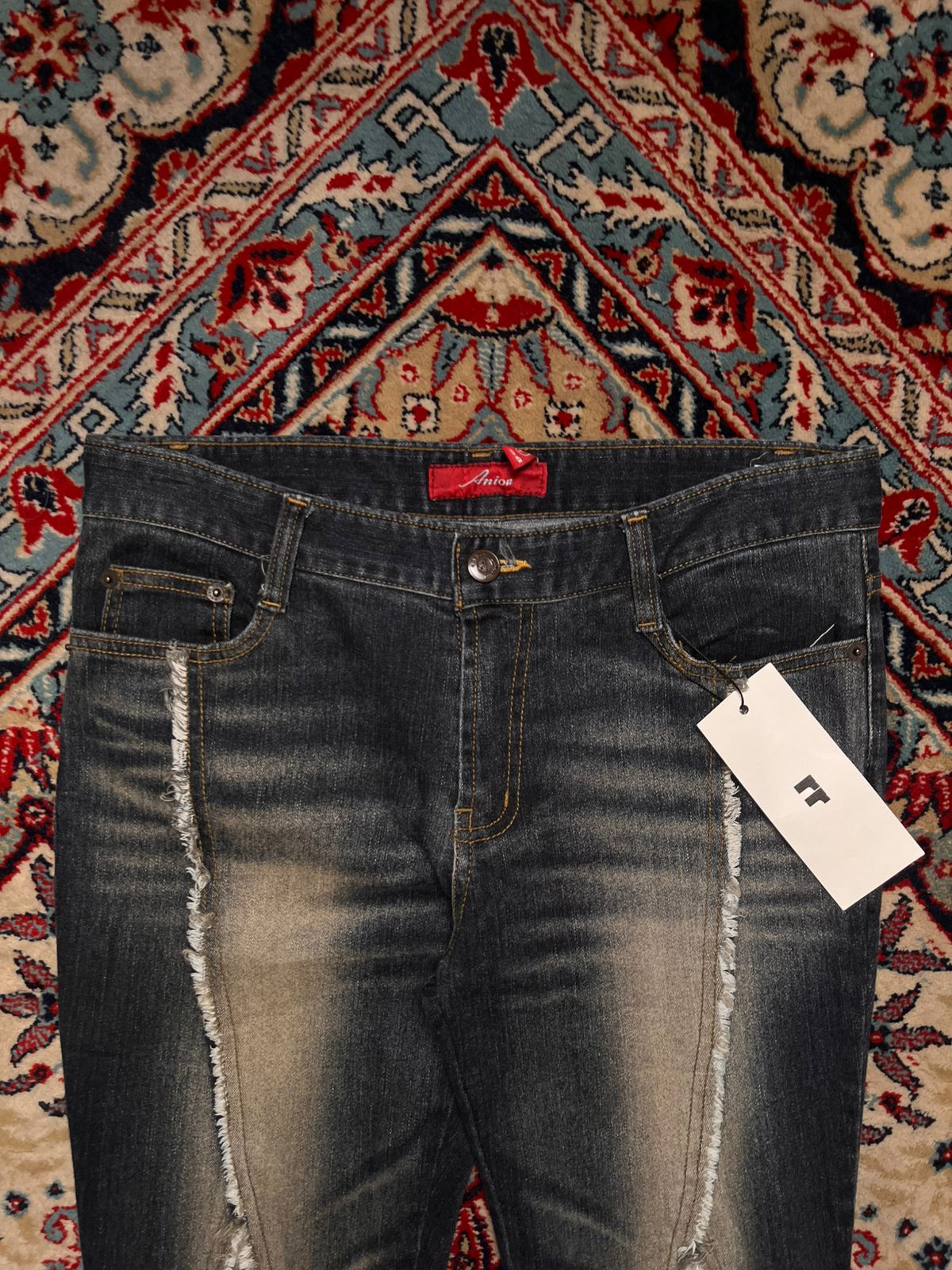 ANION VINTAGE DARK WASH TRIM DISTRESSED JEANS PANTS
