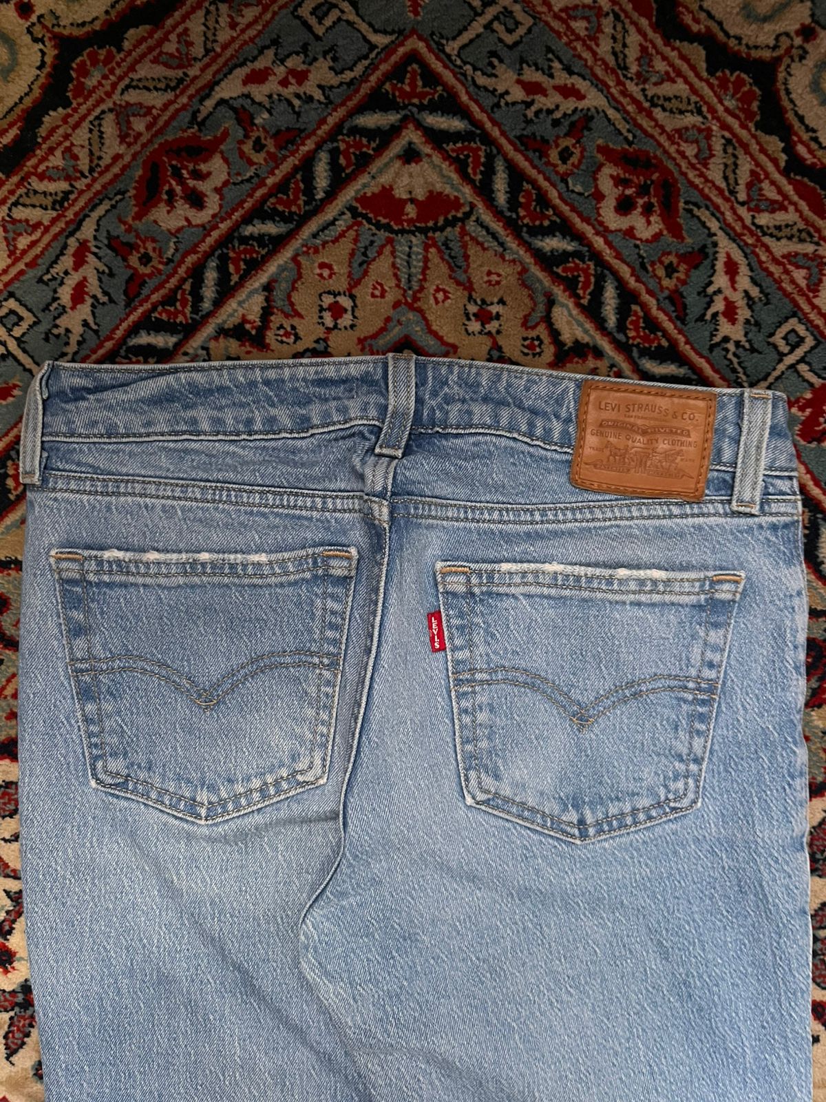 LEVI'S PREMIUM Low Pitch BootCUT Light Wash Denim Jeans
