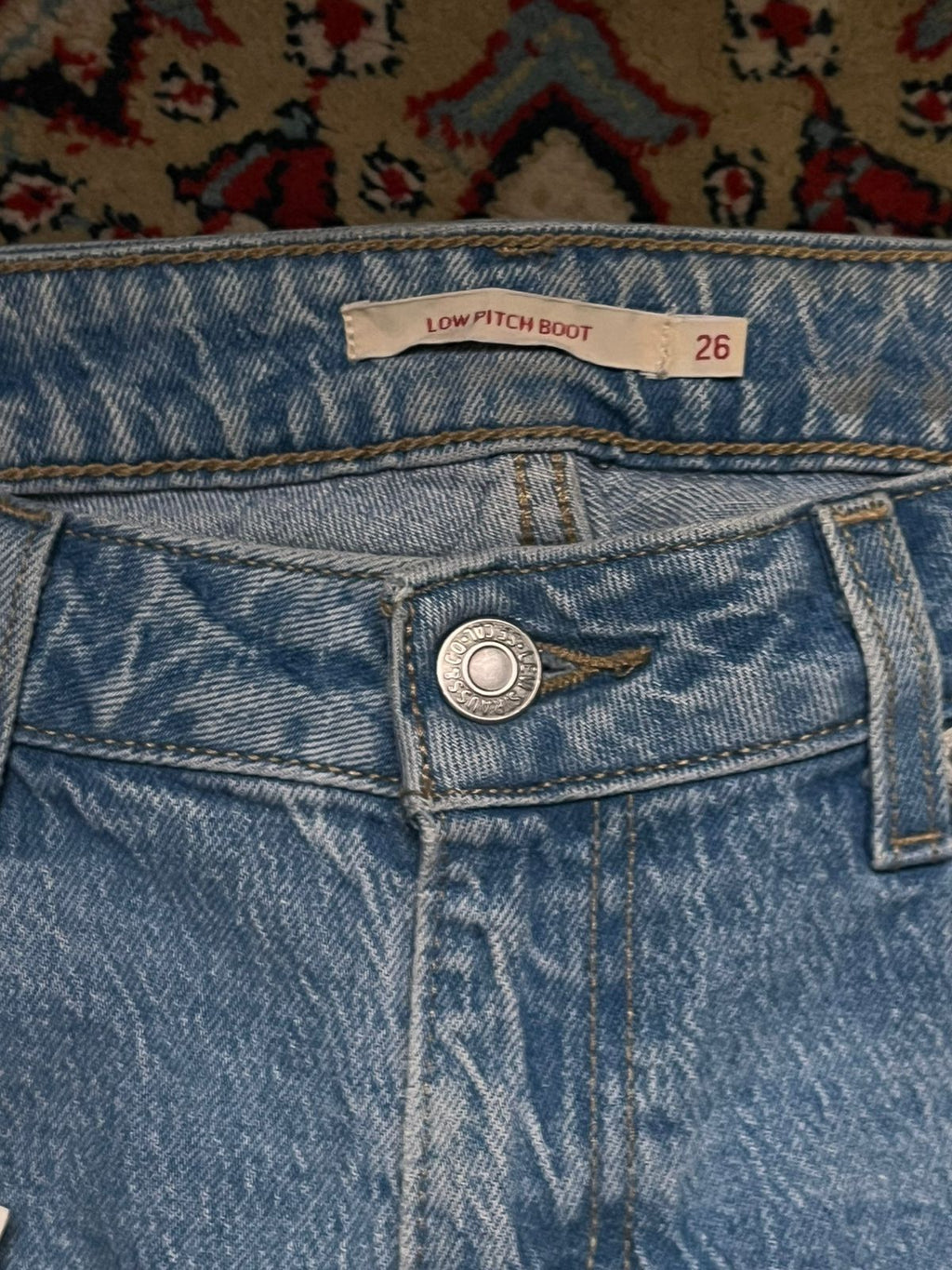 LEVI'S PREMIUM Low Pitch BootCUT Light Wash Denim Jeans