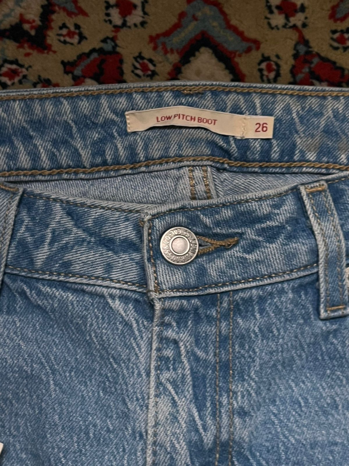 LEVI'S PREMIUM Low Pitch BootCUT Light Wash Denim Jeans
