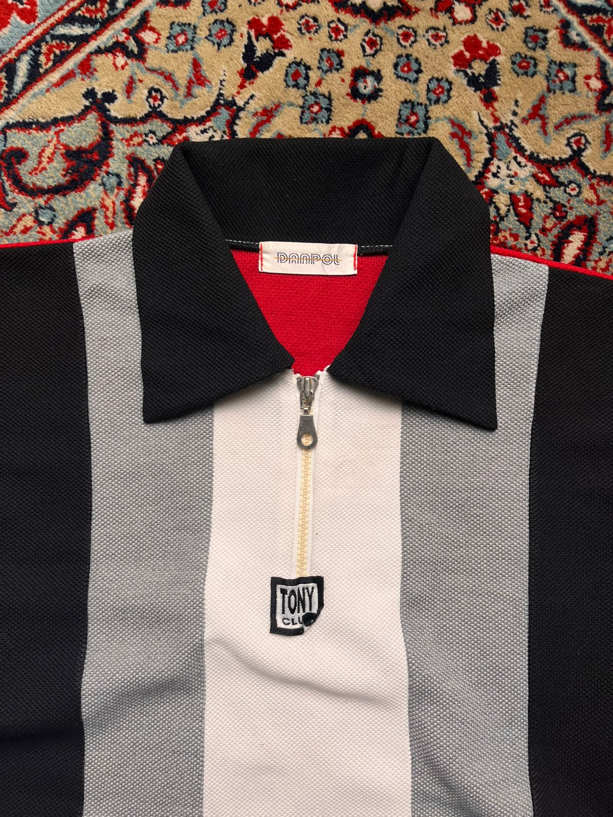 DANPOL TONY CLUB COLORBLOCK QUARTER ZIP KNIT POLO SHIRT - M