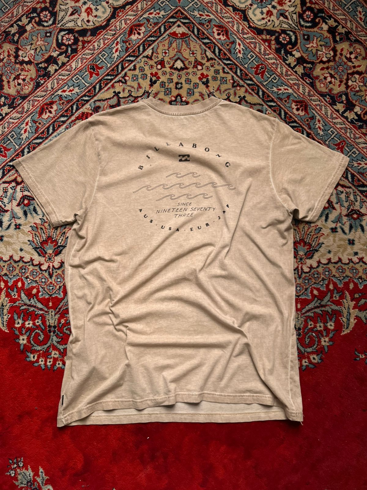 BILLABONG Wave Washed Tan Beige Graphic TEE