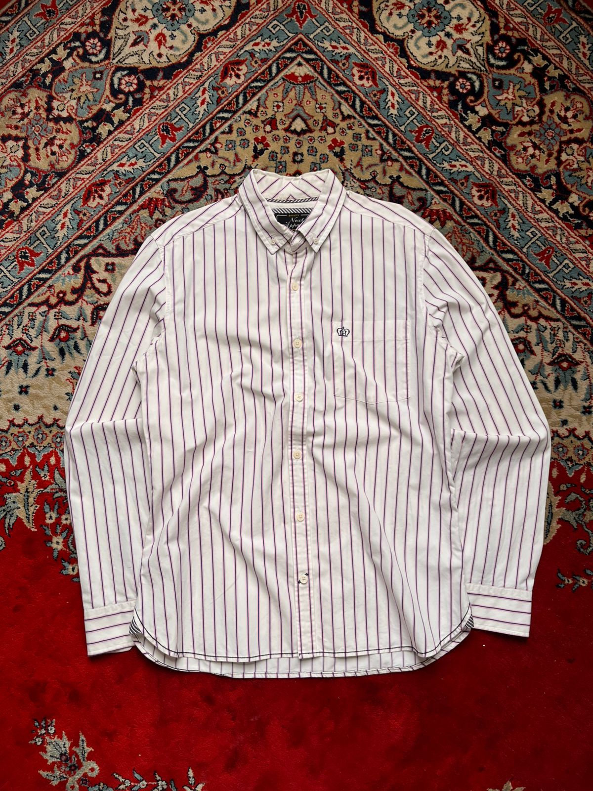 NEXT APPAREL SLIM FIT WHITE STRIPED BUTTON DOWN SHIRT