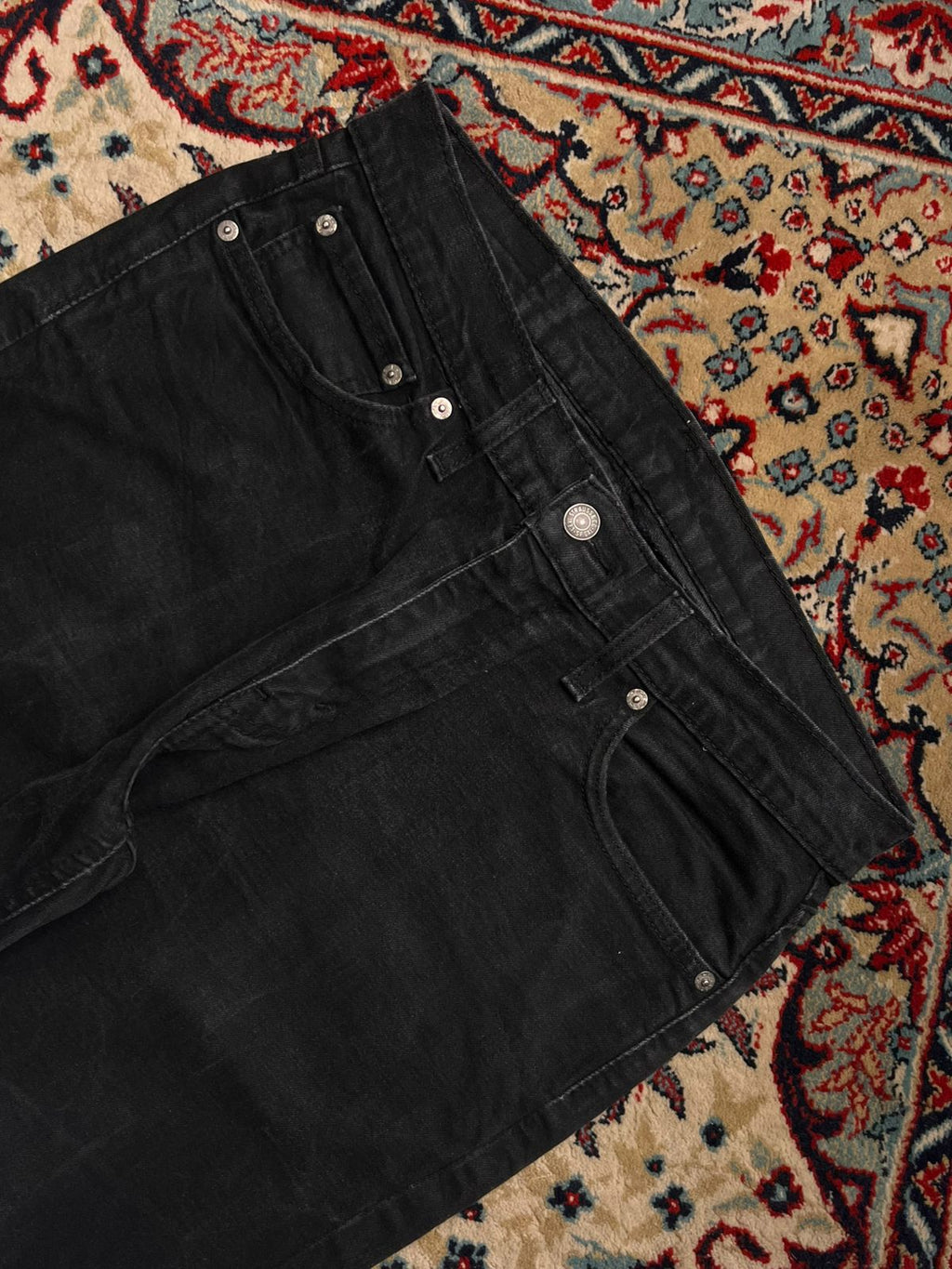 Levi’s 541 Athletic Taper STRAIGHT FIT Black Washed Jeans - 32