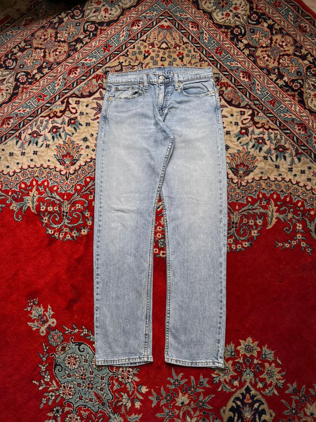 LEVI'S 502 REGULAR TAPER WATERLESS LIGHT WASH JEANS - 30