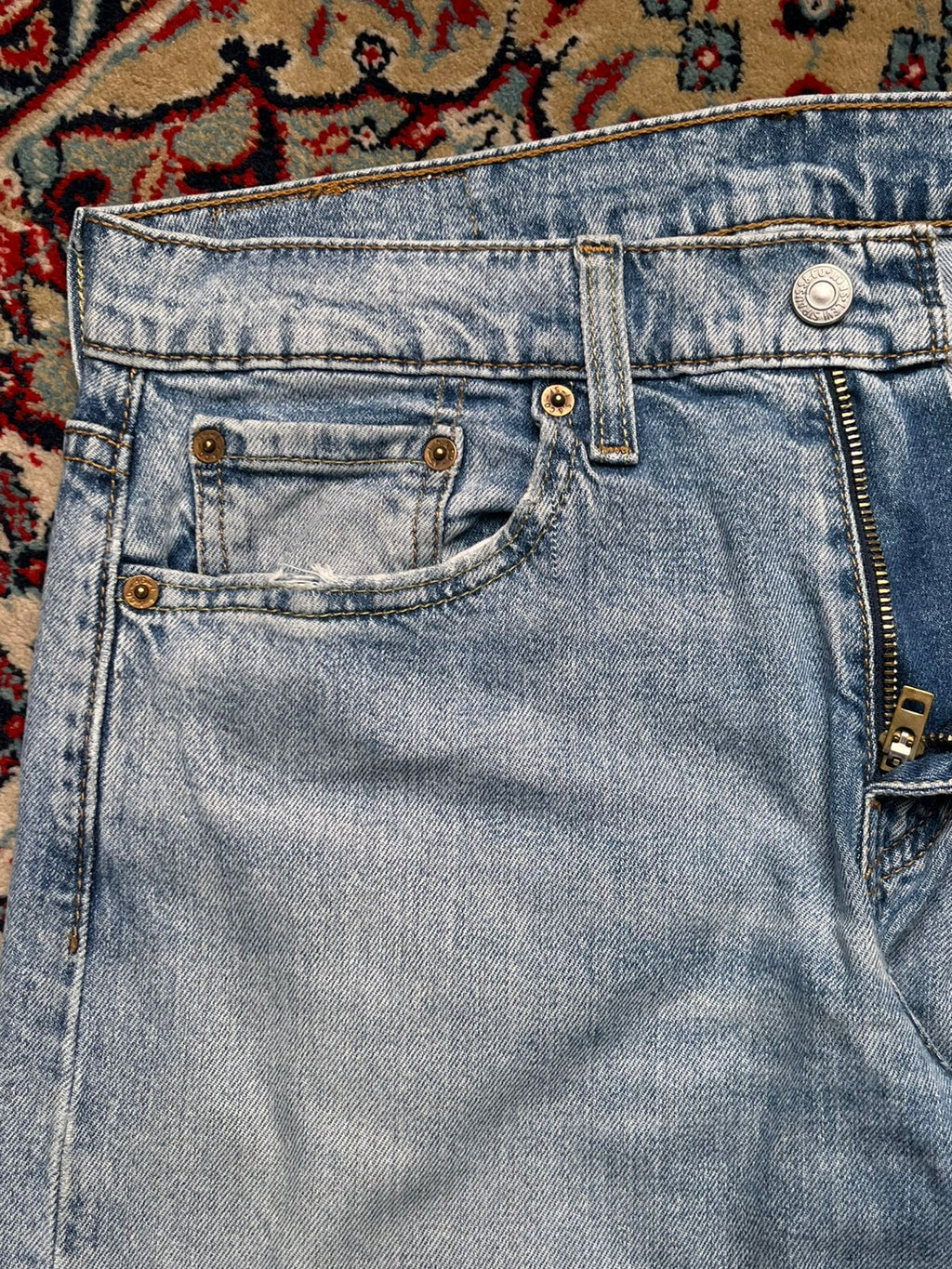 LEVI'S 502 REGULAR TAPER WATERLESS LIGHT WASH JEANS - 30