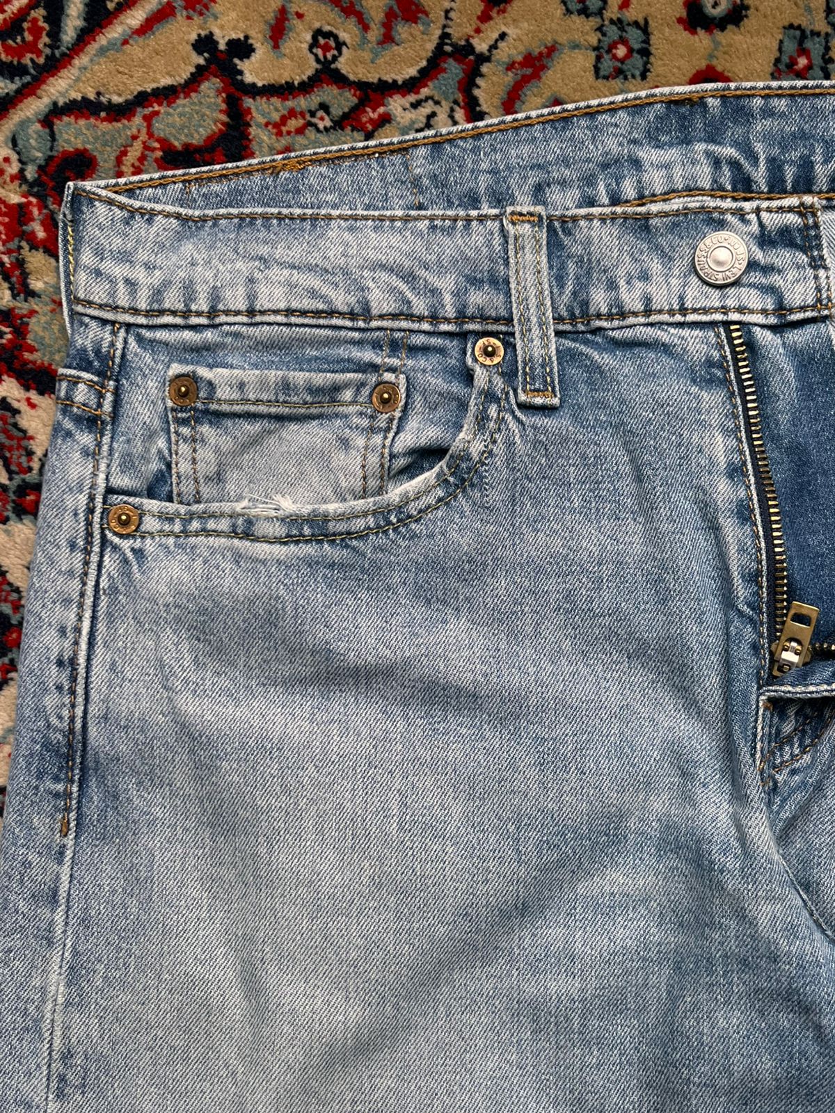 LEVI'S 502 REGULAR TAPER WATERLESS LIGHT WASH JEANS - 30