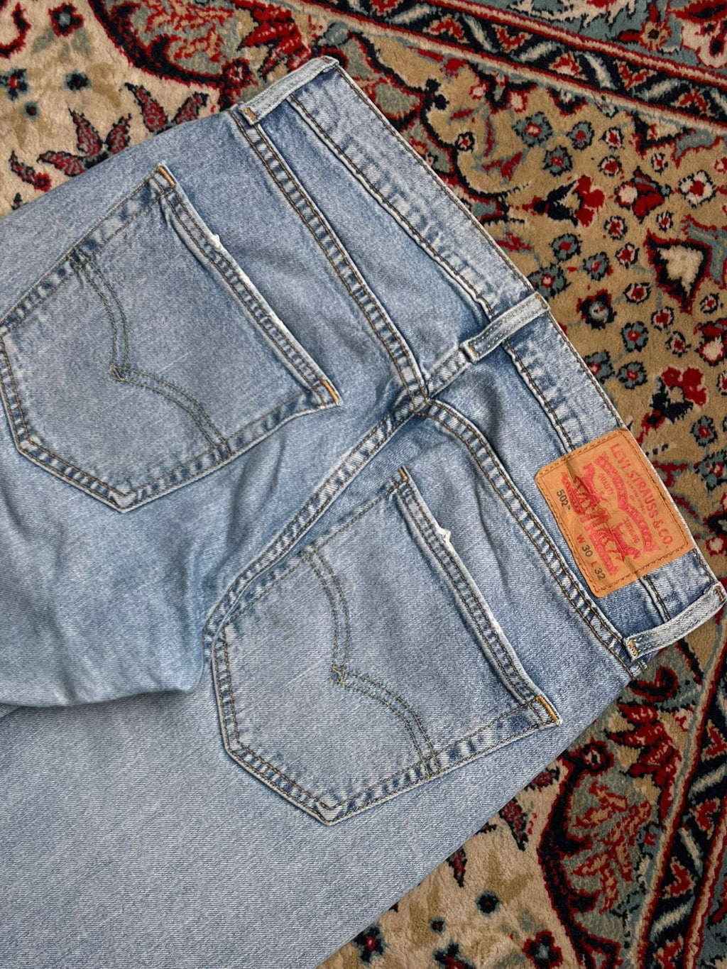 LEVI'S 502 REGULAR TAPER WATERLESS LIGHT WASH JEANS - 30