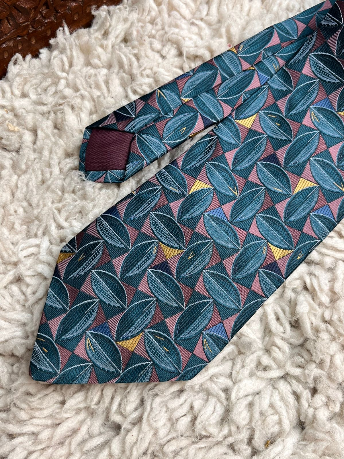 Montague Polyester Teal Green Burgundy Geometric Leaf Pattern Tie