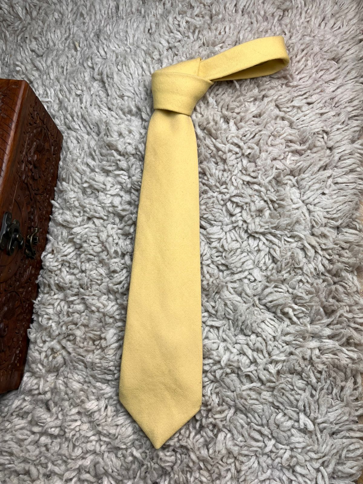 Vintage Pure Wool Solid Pale Yellow Textured Classic Tie