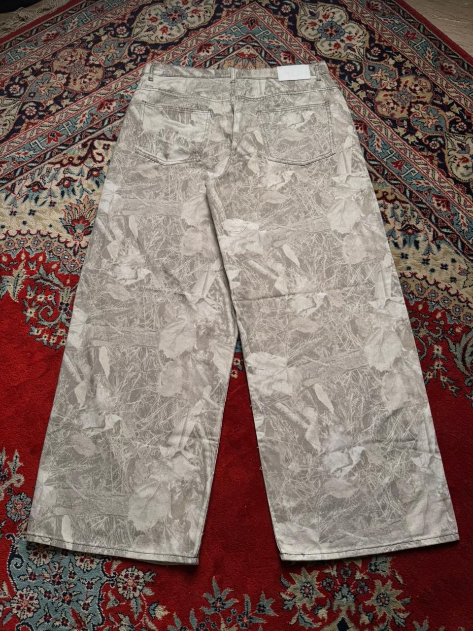 Boohooman Baggy Fit All Over Leaf Print Camo Style Jeans - 36