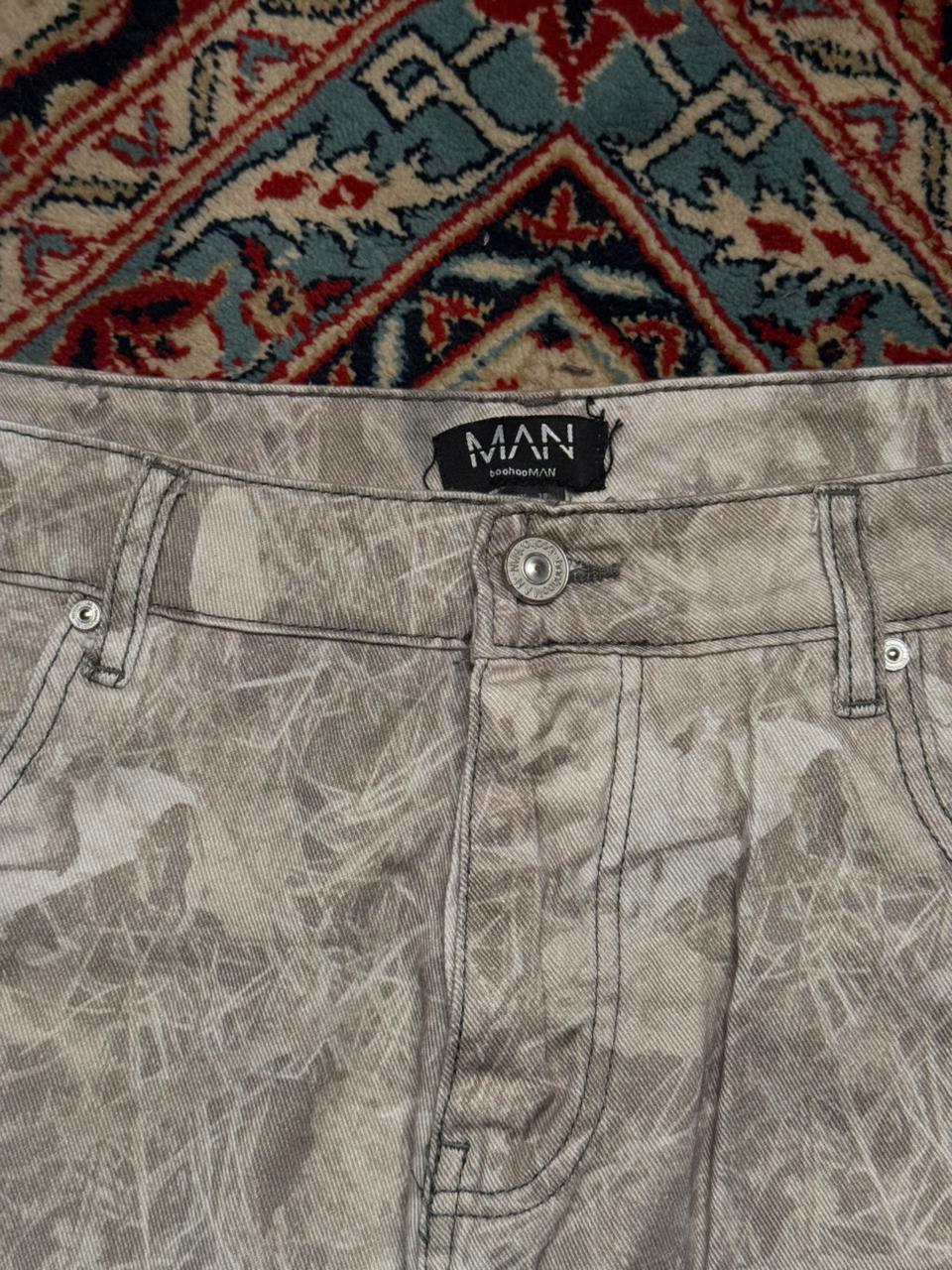 Boohooman Baggy Fit All Over Leaf Print Camo Style Jeans - 36