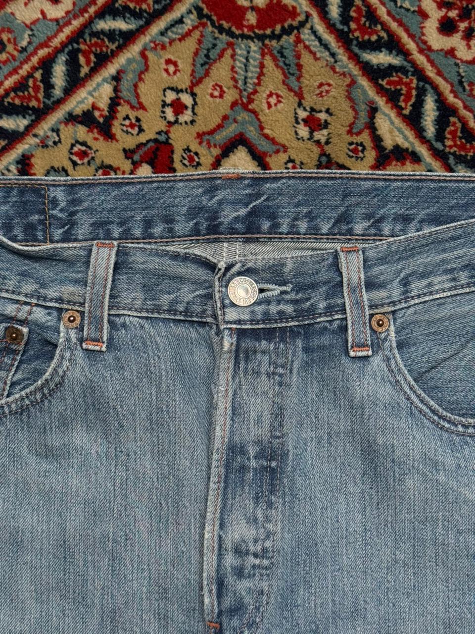 Levi's 501 STRAIGHT FIT light wash NON STRETCH jeans - 32