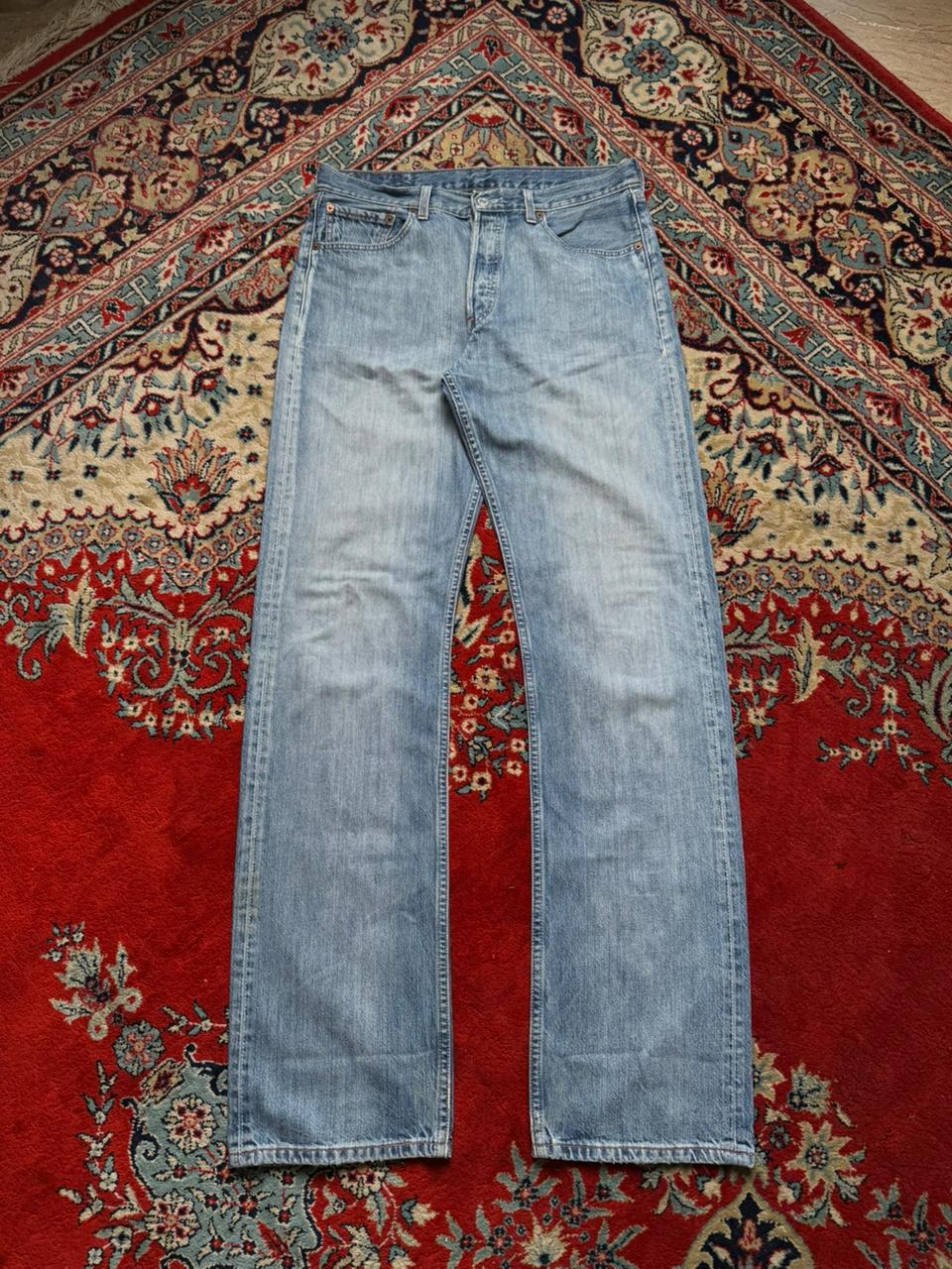 Levi's 501 STRAIGHT FIT light wash NON STRETCH jeans - 32