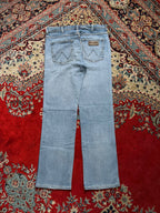 Wrangler Rugged Wear Light Washed Blue Straight FIT Jeans - 32