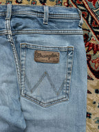 Wrangler Rugged Wear Light Washed Blue Straight FIT Jeans - 32