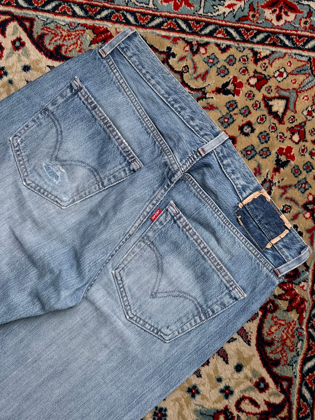 VINTAGE Levi’s 501 Original Fit Light Washed Blue Straight Fit Jeans - 32