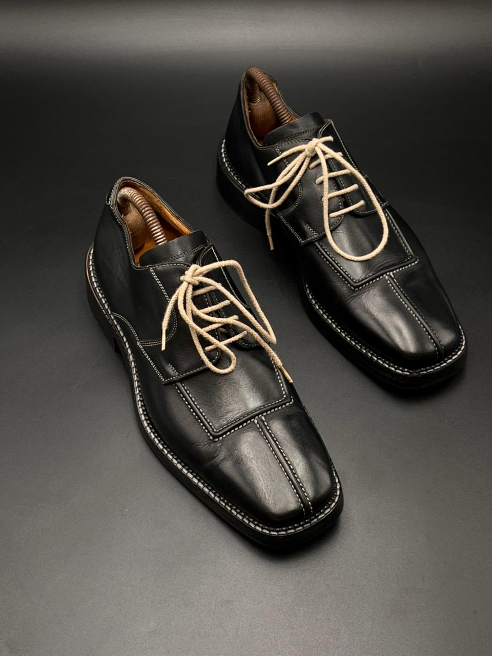 Gallery Black Leather Square Toe Derby Shoes