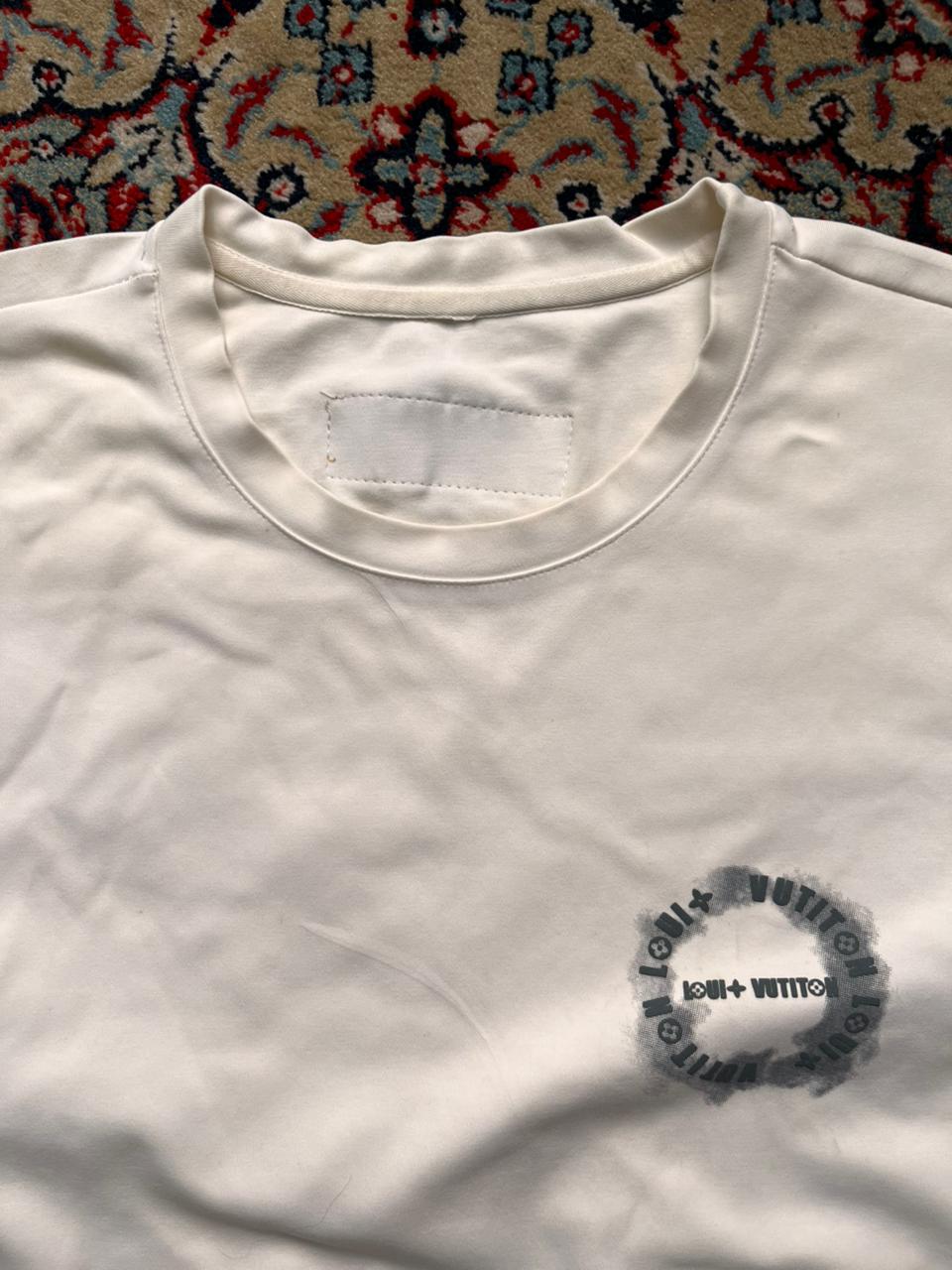 LOUIS VUITTON WHITE CIRCLE LOGO GRAPHIC RELAXED FIT TEE - L