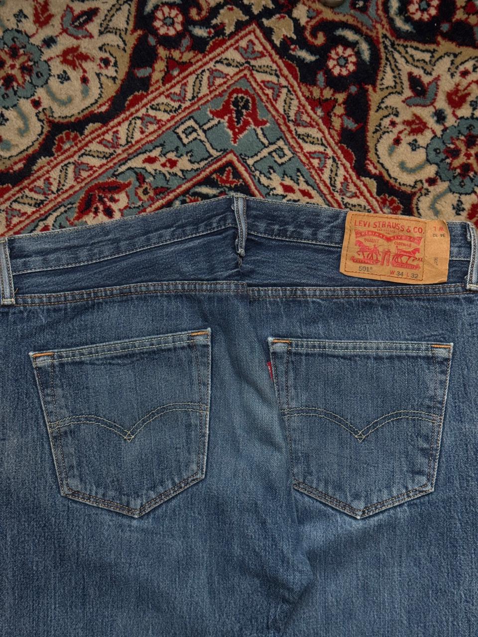 Levi's 501 Original Medium Washed Straight Fit Jeans - 34