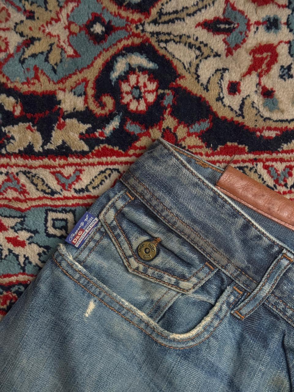 Vintage D&G Dolce & Gabbana Distressed Straight-BOOTCUT Fit Light Washed blue JEANS - 34