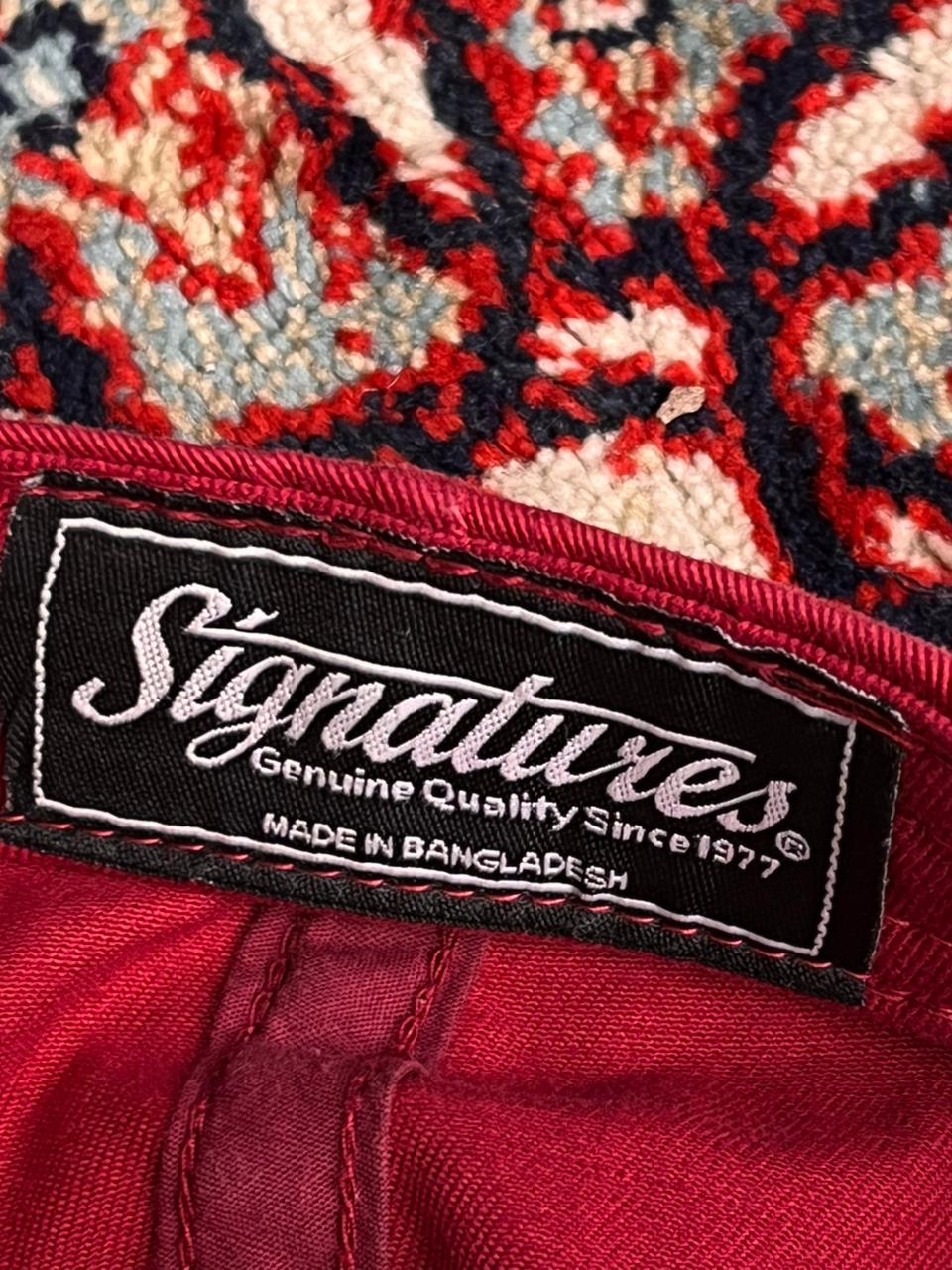 SIGNATURES UNIVERSITY OF MINNESOTA GOLDEN GOPHERS MAROON CAP