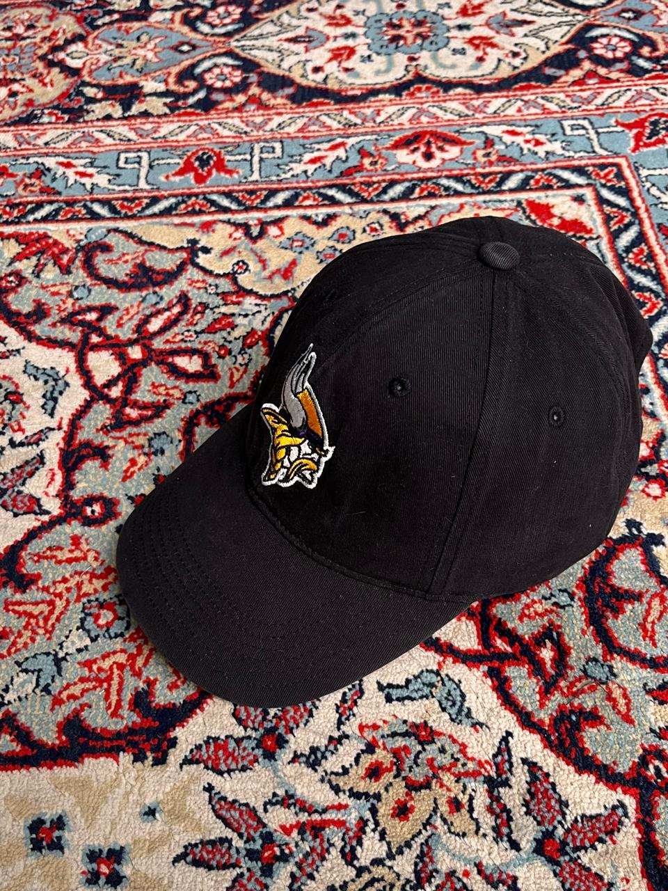 NFL Team Apparel Minnesota Vikings Black Baseball Cap